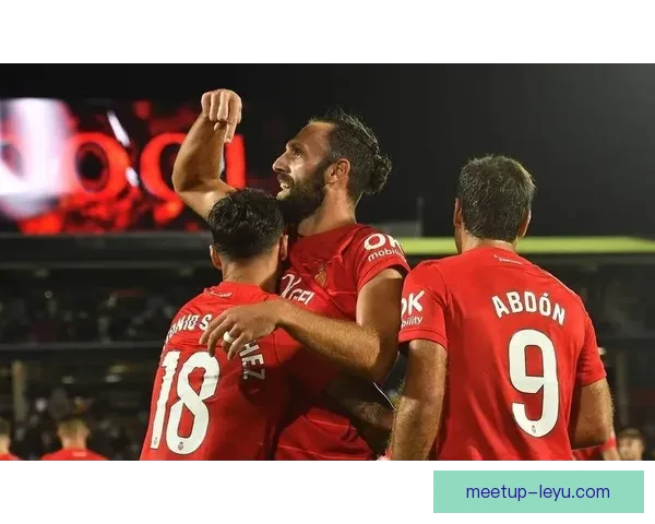 西甲联赛最新动态 巴萨迎战皇马争夺冠军资格 塞维利亚力争欧战名额