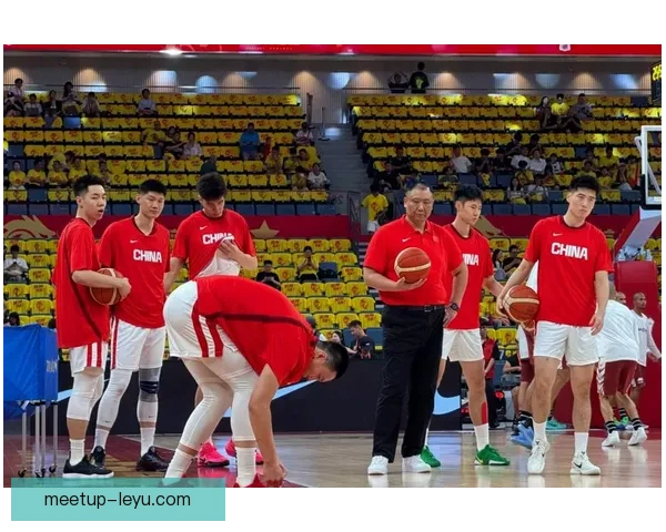 CBA季后赛激烈对决各队全力冲刺总冠军悬念迭起球迷期待爆棚