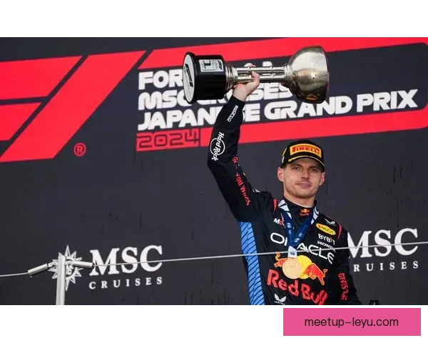 F1赛季激烈角逐：红牛、梅赛德斯和法拉利三大车队争锋引发全球关注